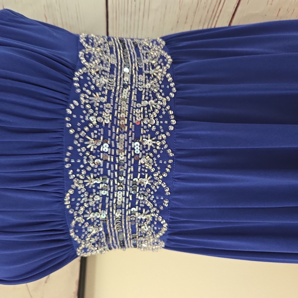 R & M Richards Long Halter Dress With Rhinetone Waistline Size 10 - Picture 5 of 17